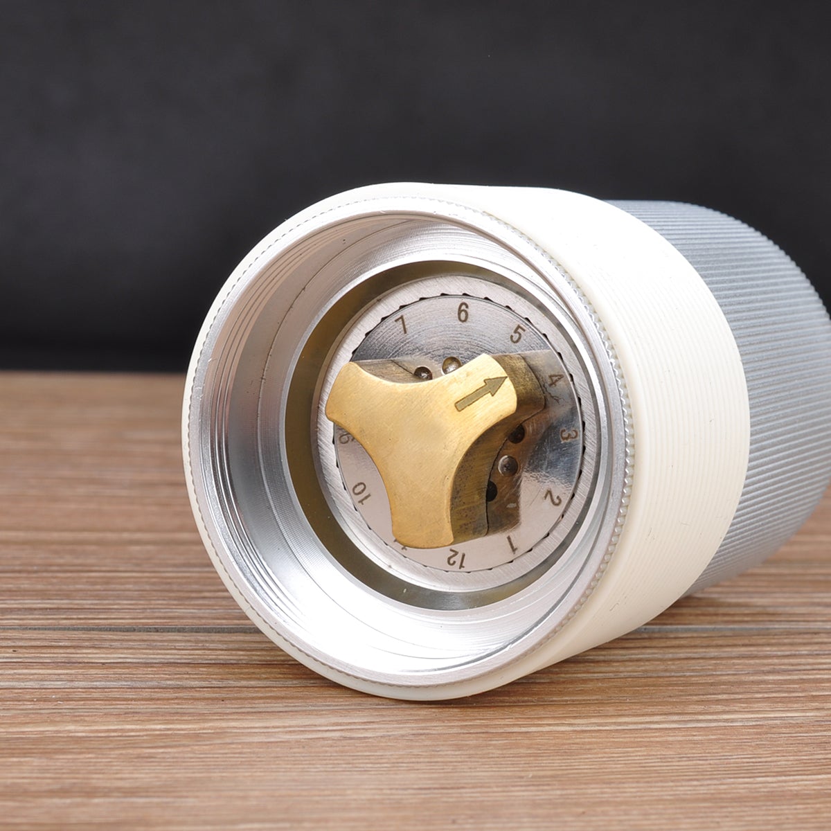 BARISTA SPACE NEW HAND GRINDER